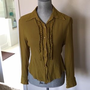 Silk beautiful shade of green bottom down shirt